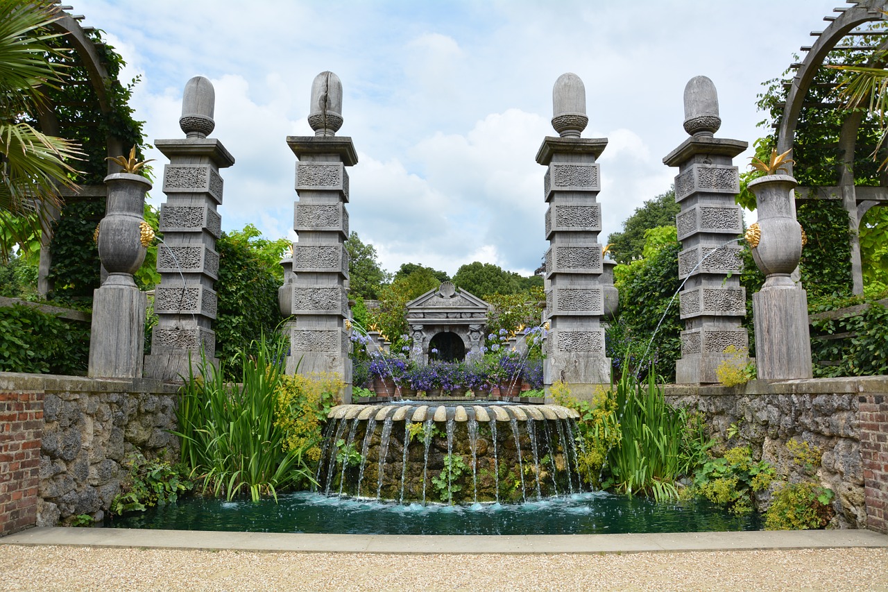 garden-480899_1280